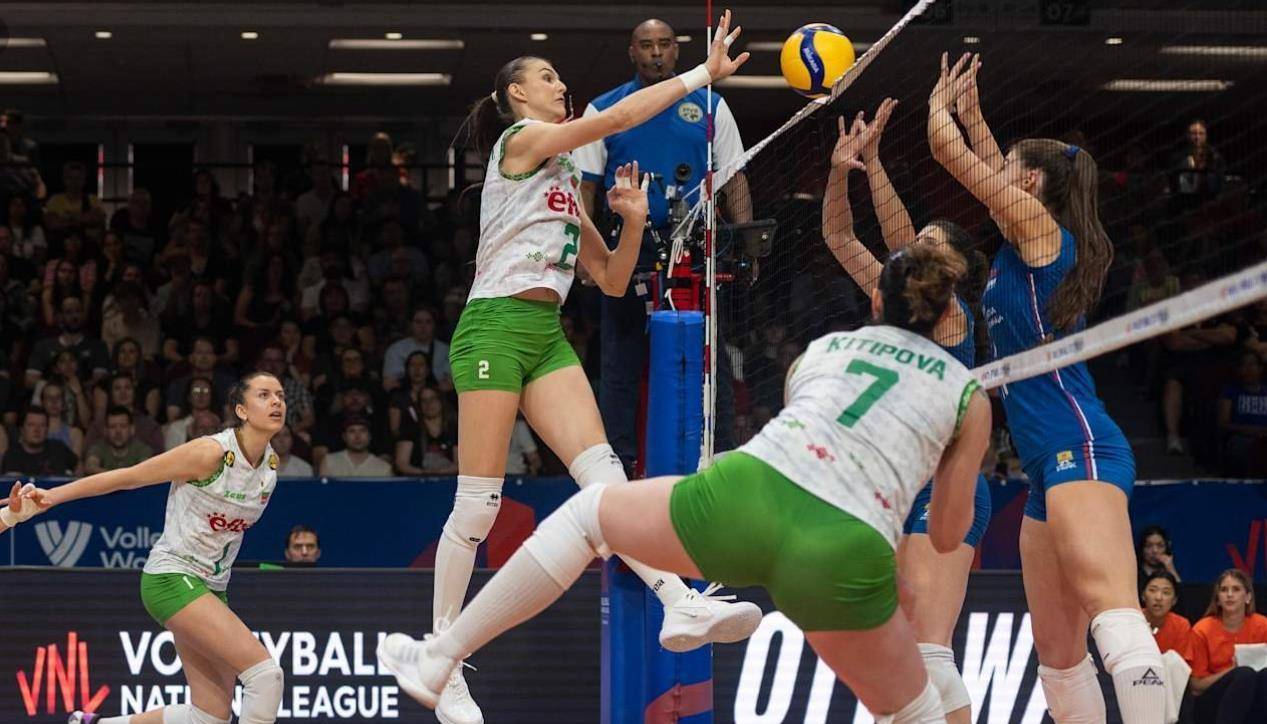 爱游戏官网-科维托娃连续十二场比赛得分超过表现优异，塞尔维亚队不断突破！引发球迷热议的简单介绍