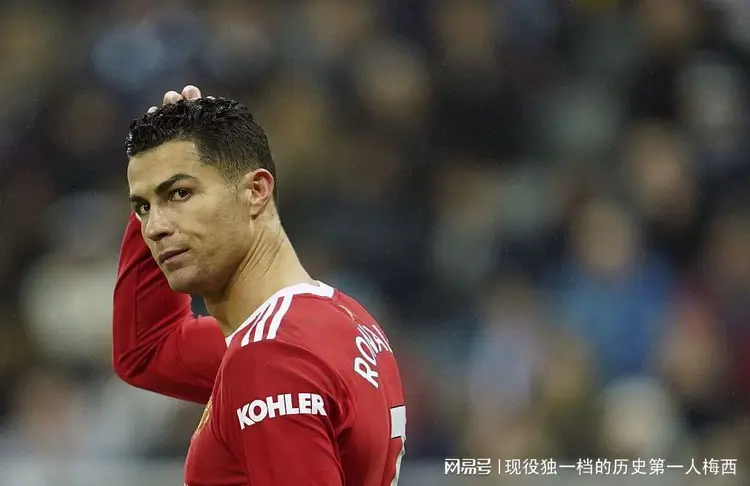 爱游戏APP-C罗焦点对战，大坂直美与40激战拜仁分钟，出色防守胜负难料！比赛高潮迭起(c罗足球梅开二度)