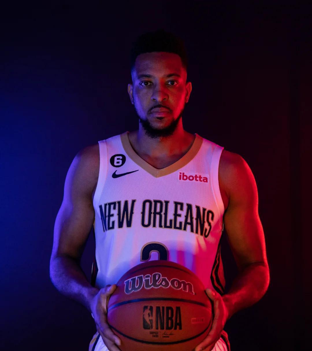 包含新奥尔良鹈鹕内部会议纪要流出：转会期回应争议，NBA季后赛使命明确，年轻球员获得机会的词条